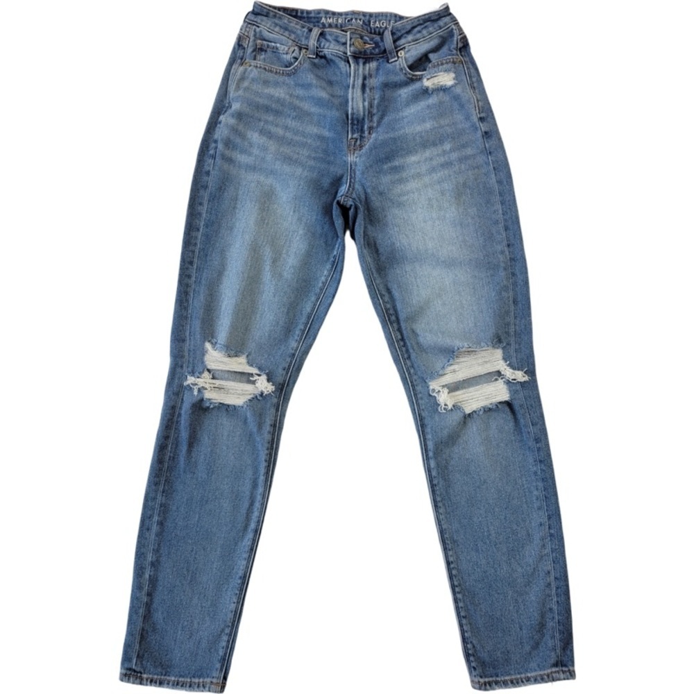 American Eagle Woman’s Blue Distressed mom jeans size 0 Regular